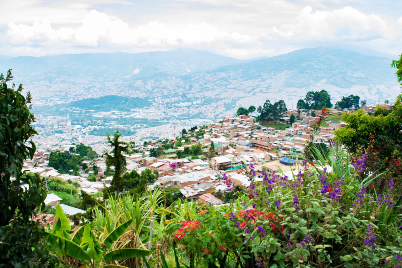 Pronunciamiento público sobre el proceso de paz urbana en Medellín Pronunciamiento público sobre el proceso de paz urbana en Medellín